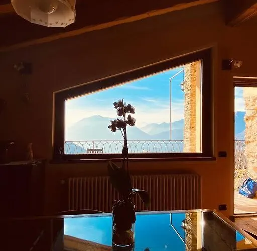 La Terrazza Vista Сasa de vacaciones Bellano